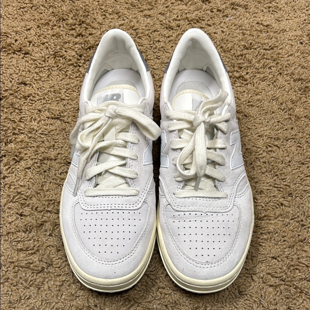 White New Balance Sneakers size 6 M /size 8 W